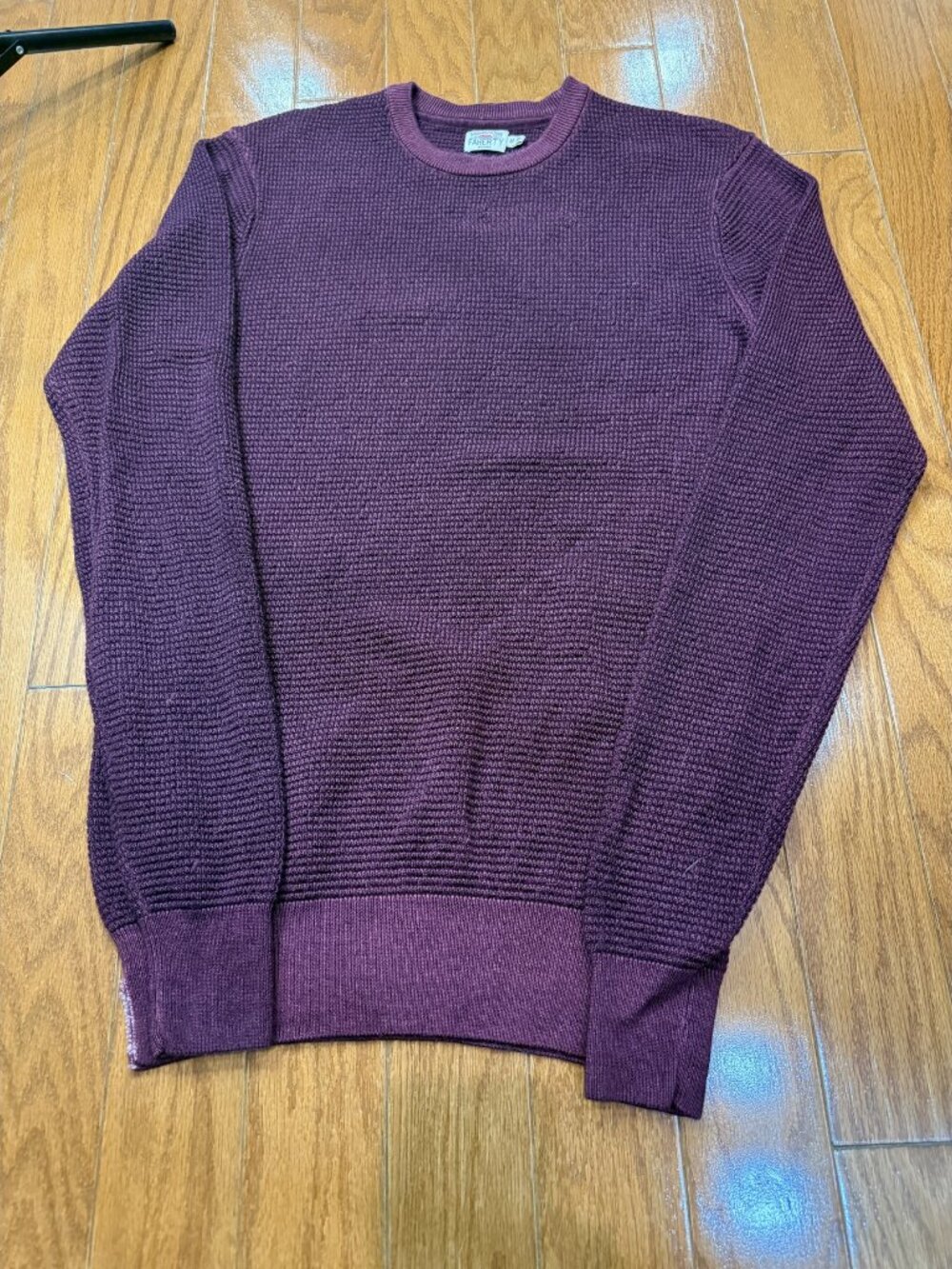 FAHERTY Burgundy Crewneck Sweater Size M